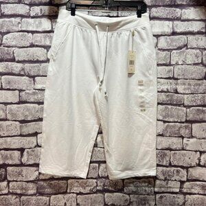 Green Tea NWT White Crop Pants Size XL